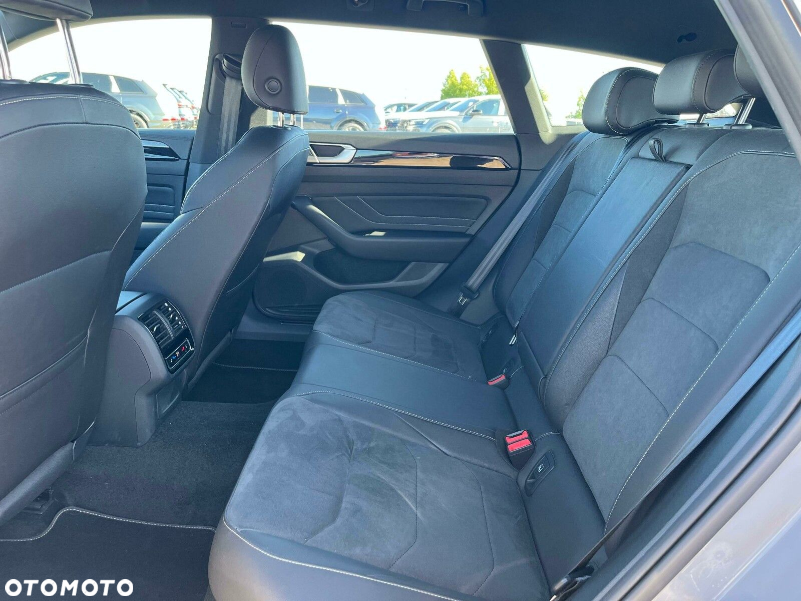 Volkswagen Arteon 2.0 TSI R-Line DSG - 16