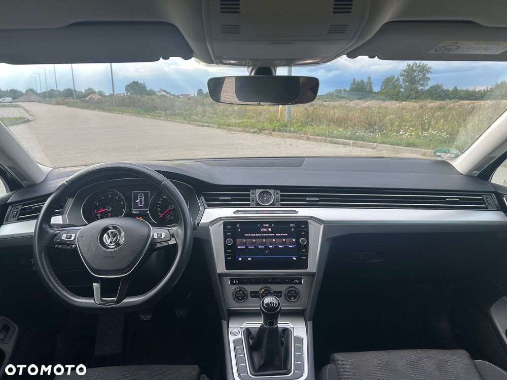 Volkswagen Passat - 5