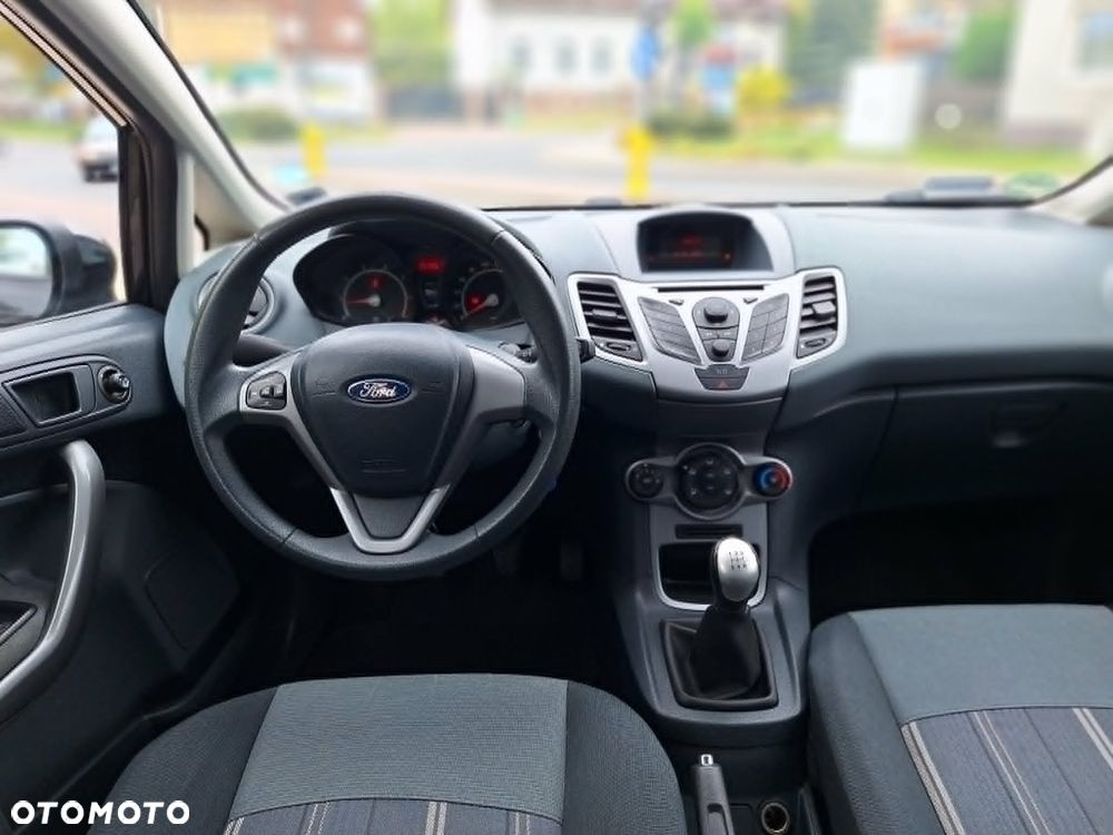 Ford Fiesta 1.25 Ambiente - 12
