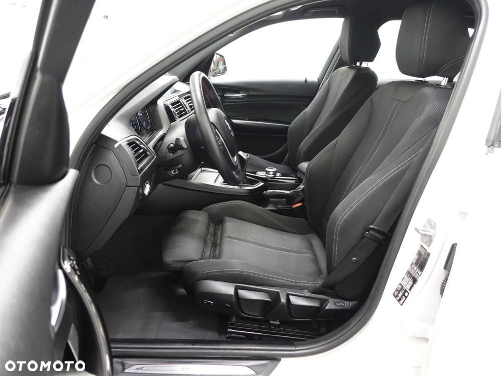 BMW Seria 1 118d xDrive Edition Metropolitan - 19