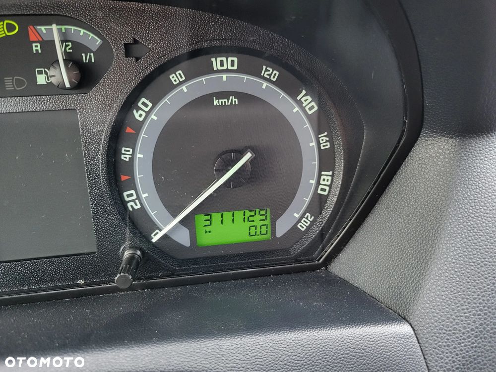 Skoda Fabia 1.4 16V Mint - 11