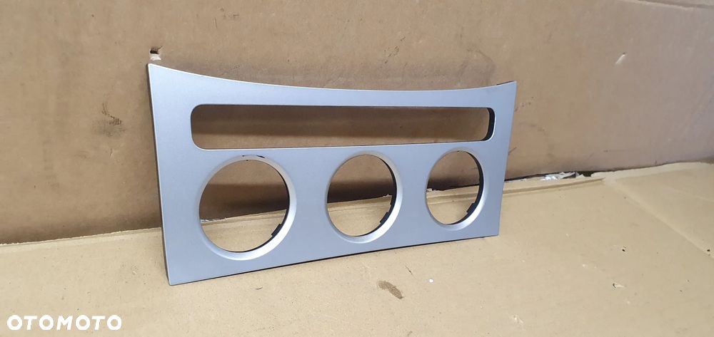 Ramka panelu nawiewu konsoli dekor VW Passat B6 3C0863100E - 4