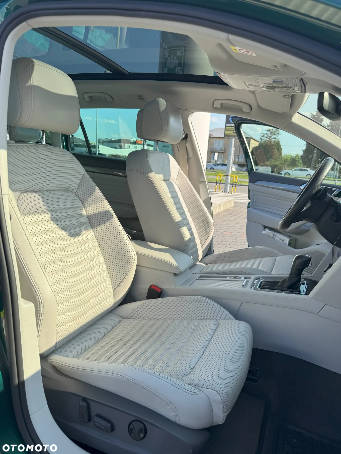 Volkswagen Passat - 17