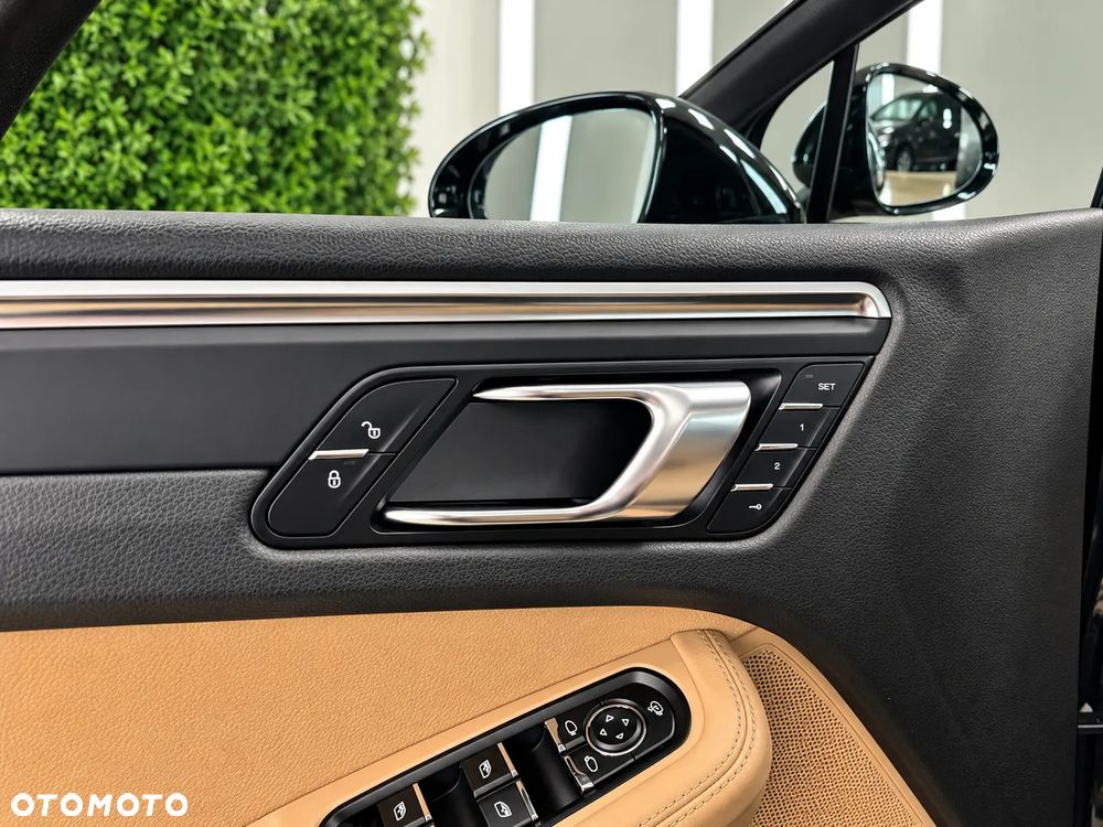 Porsche Macan - 18