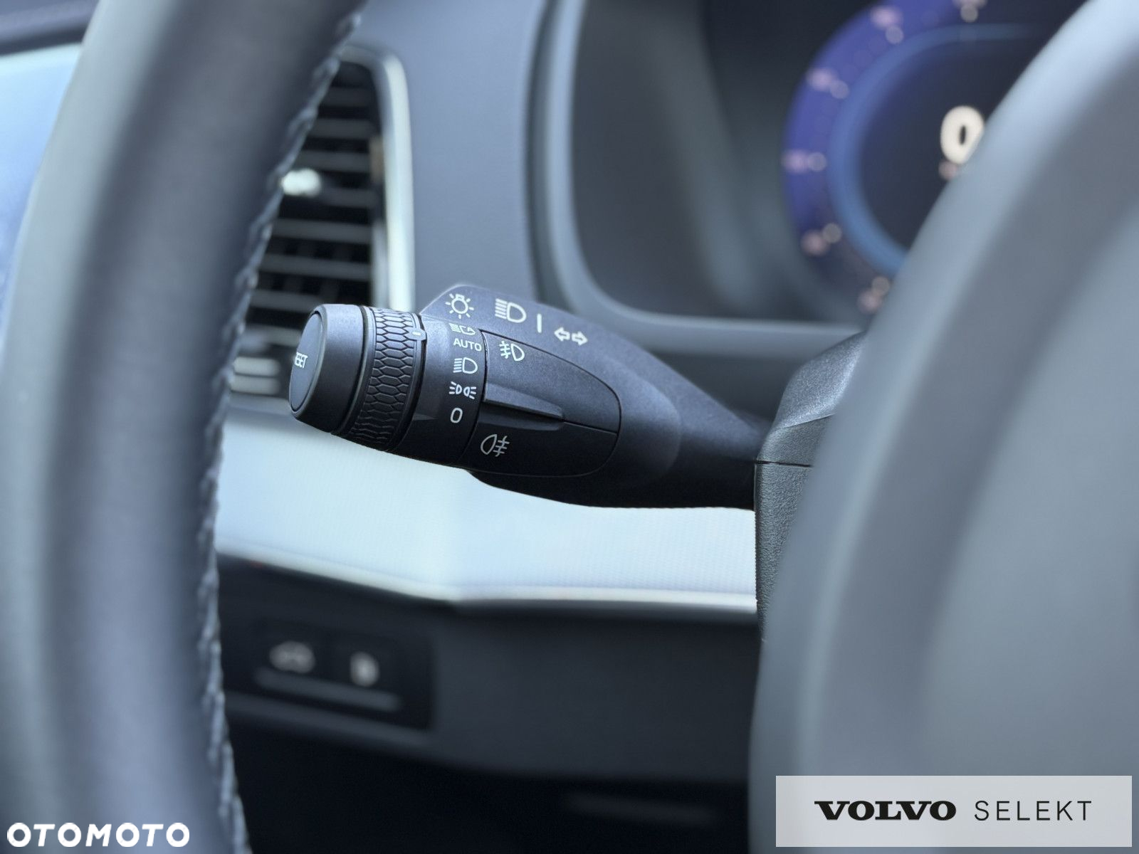 Volvo XC 90 - 23