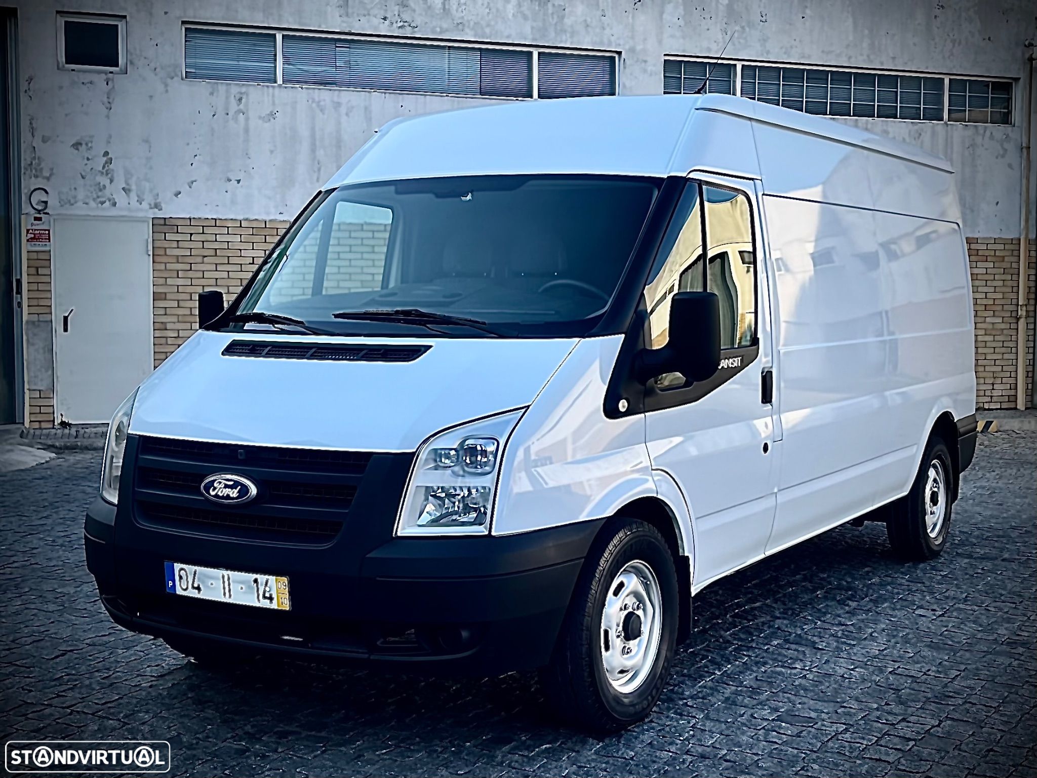Ford TRANSIT/330L - 1