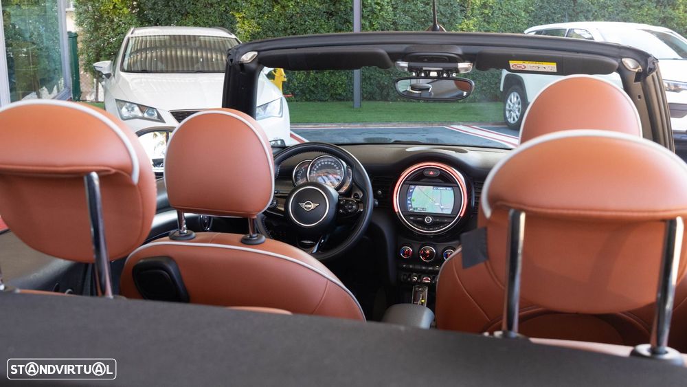 MINI Cabrio Cooper S Auto - 12