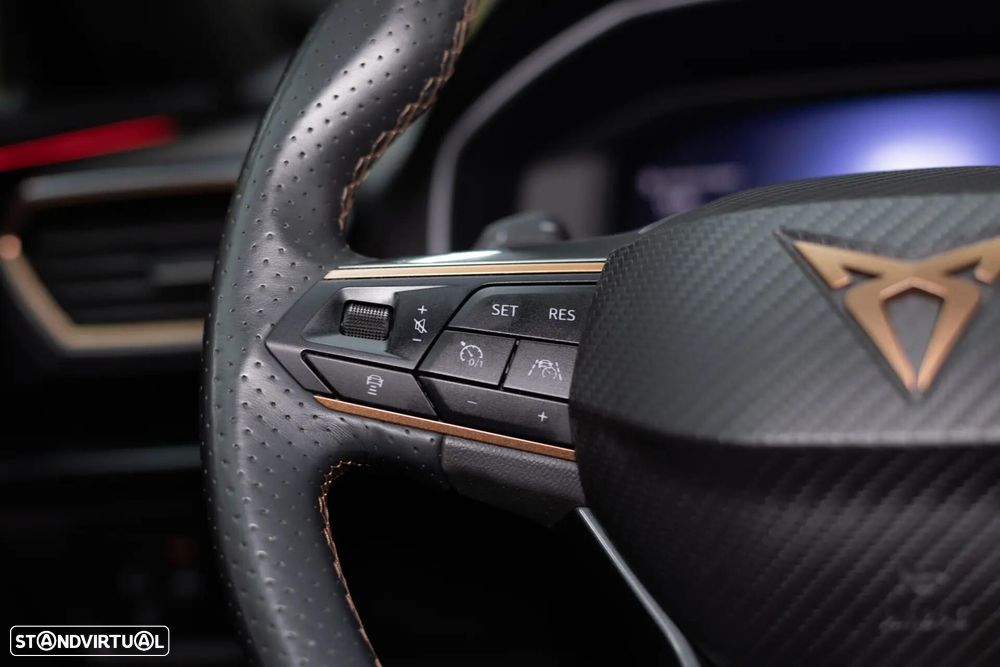 Cupra Formentor 1.4 e-Hybrid DSG VZ - 35