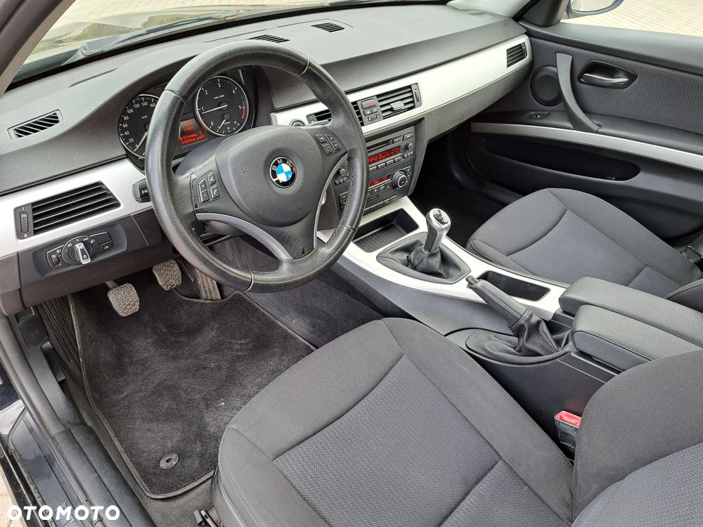 BMW Seria 3 - 17