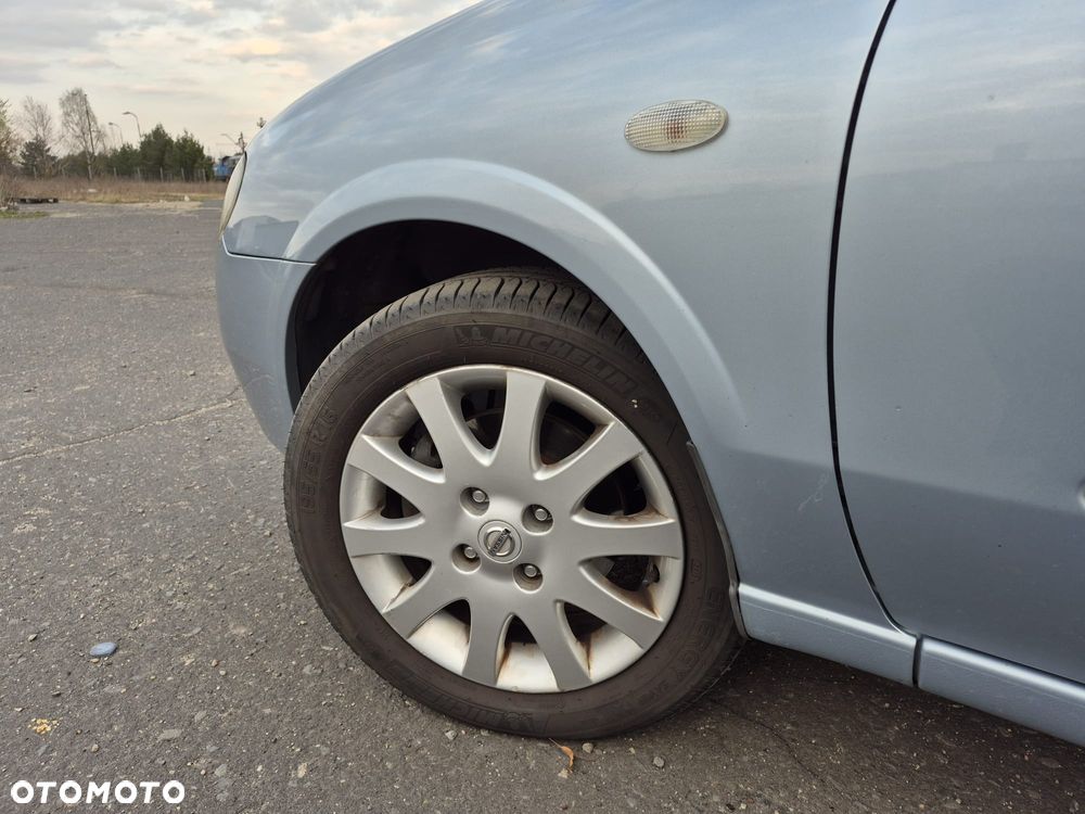 Nissan Almera 1.5 acenta PLUS - 11