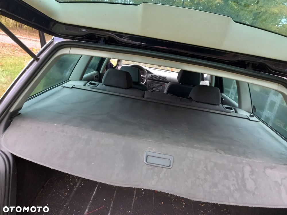 Volkswagen Passat - 12