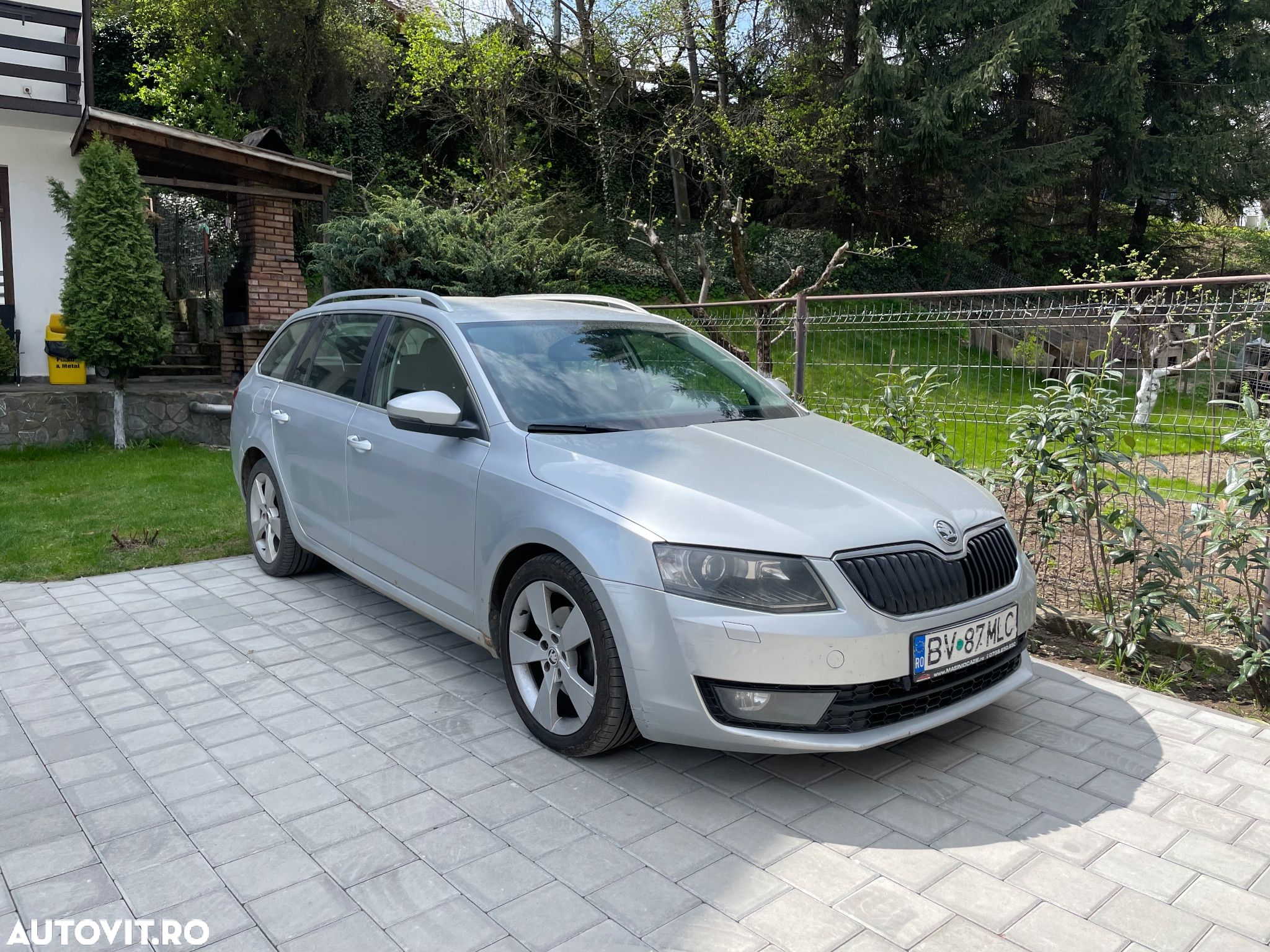 Skoda Octavia 2.0 TDI DSG Style - 1
