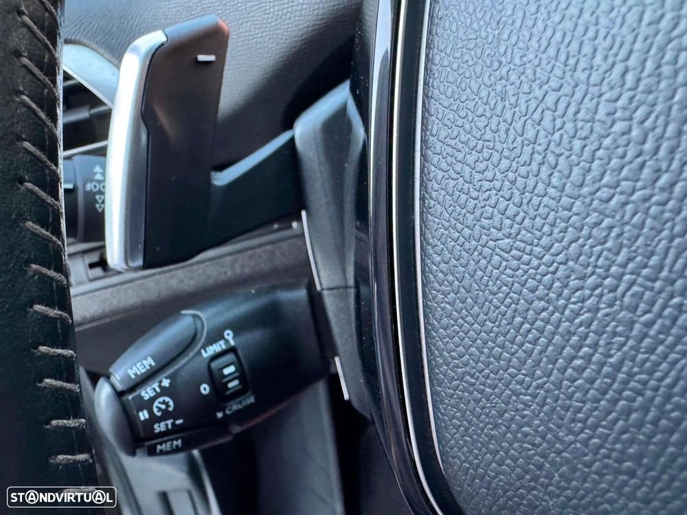 Peugeot 5008 1.5 BlueHDi Allure EAT8 - 16