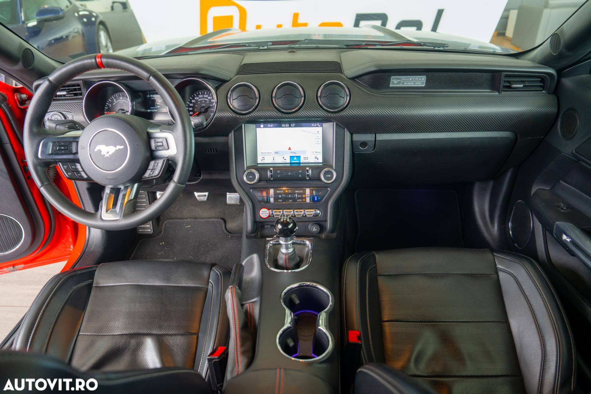 Ford Mustang - 7