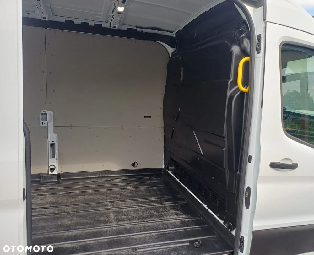 Ford Transit - 6
