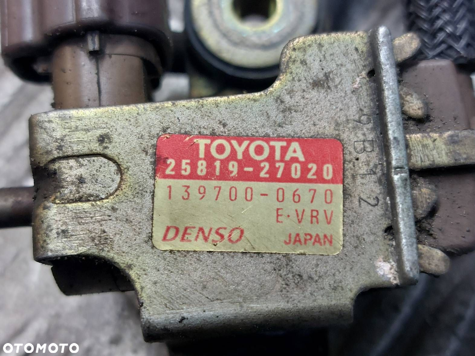 ZAWÓR PODCIŚNIENIA TOYOTA COROLLA E11 LIFT 25819-27020 90910-12232 - 3