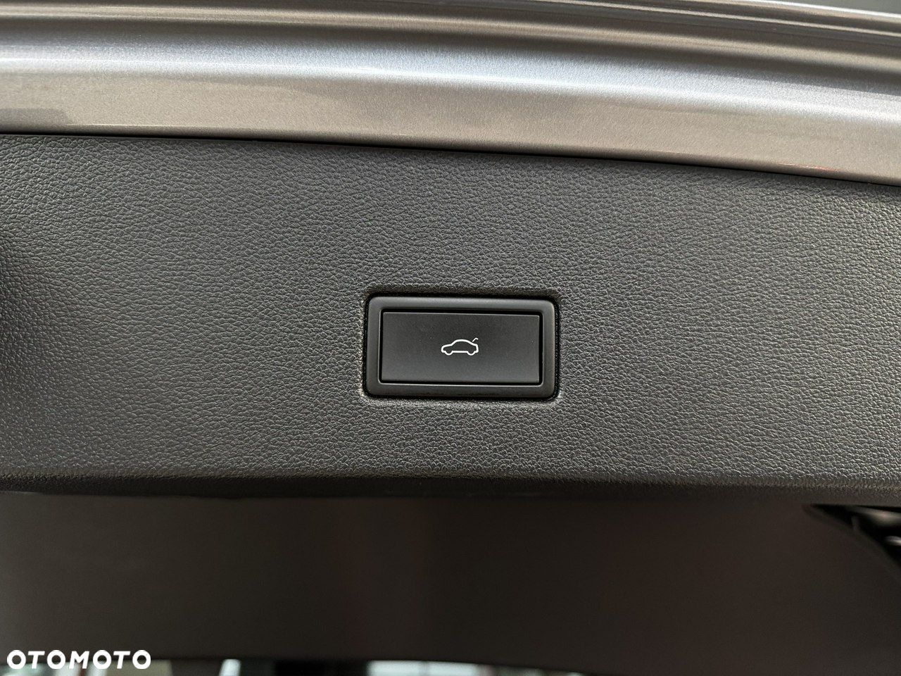 Volkswagen T-Roc - 14