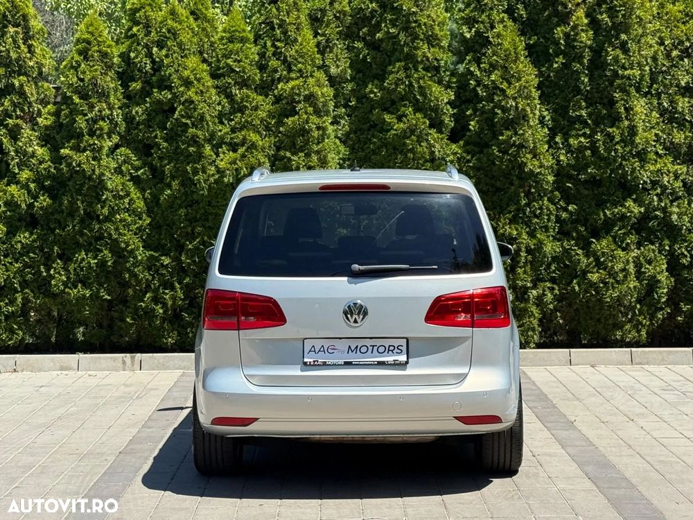 Volkswagen Touran 2.0 TDI DPF DSG Highline - 10