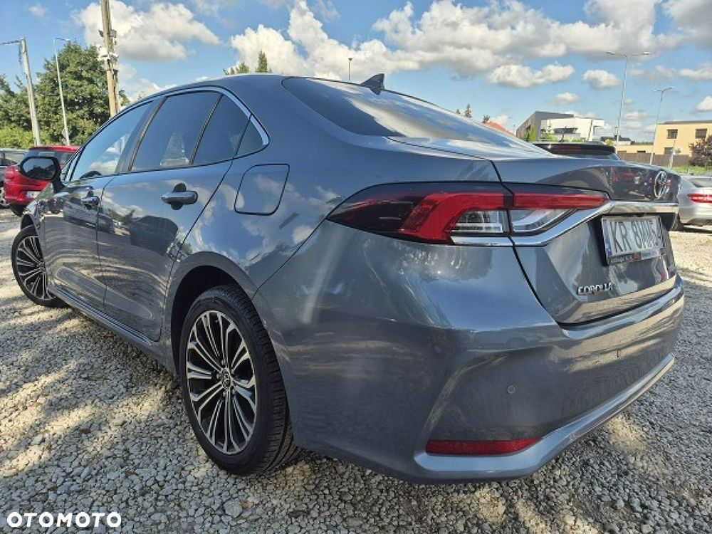 Toyota Corolla - 5