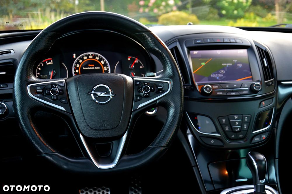 Opel Insignia - 30