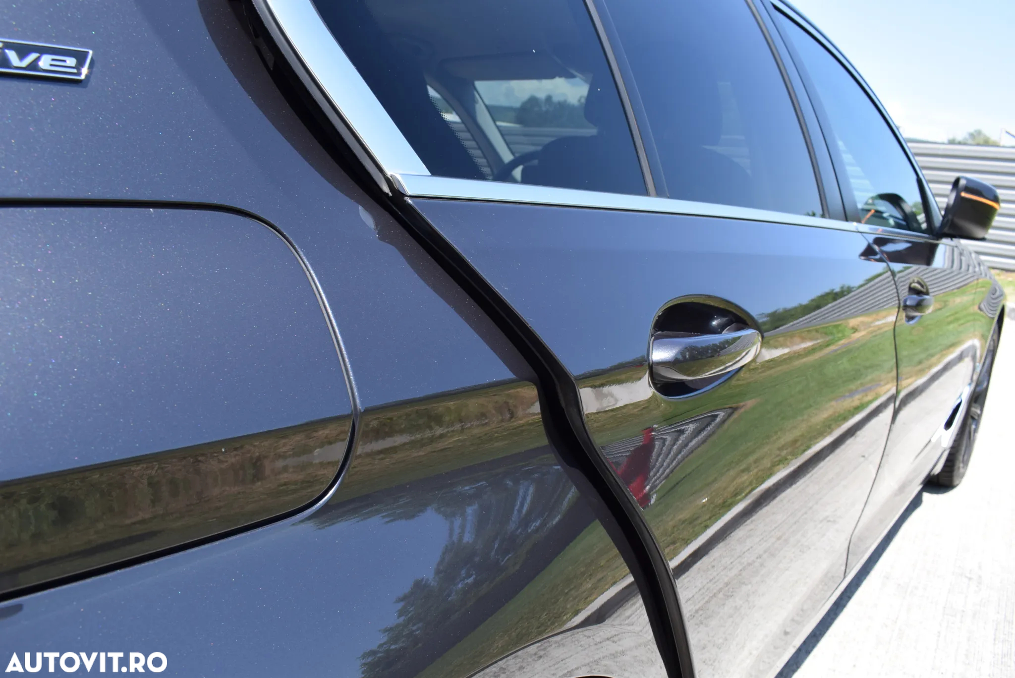 BMW Seria 5 530e iPerformance Aut. - 30