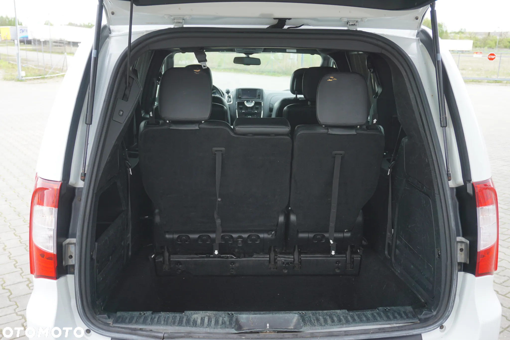 Lancia Voyager 2.8 Multijet 16v S - 23