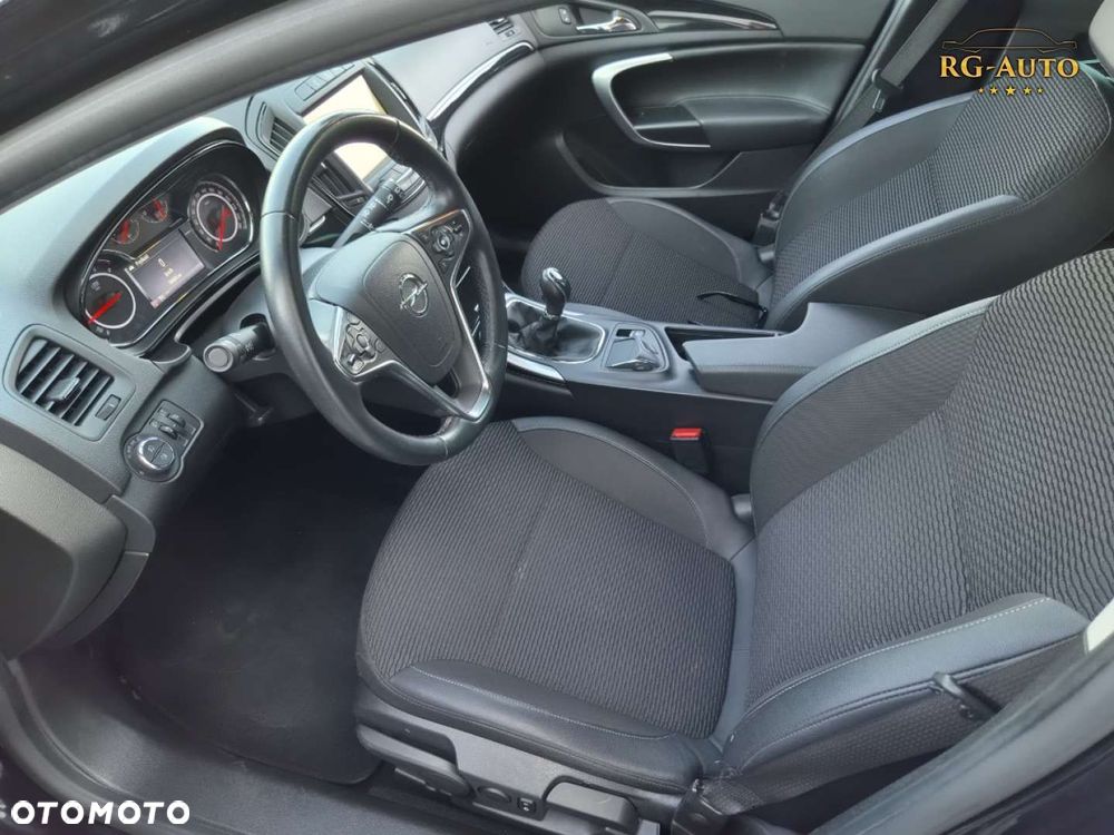 Opel Insignia - 32