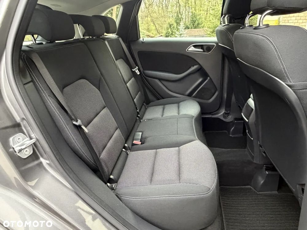 Mercedes-Benz Klasa B 200 7G-DCT Edition - 24