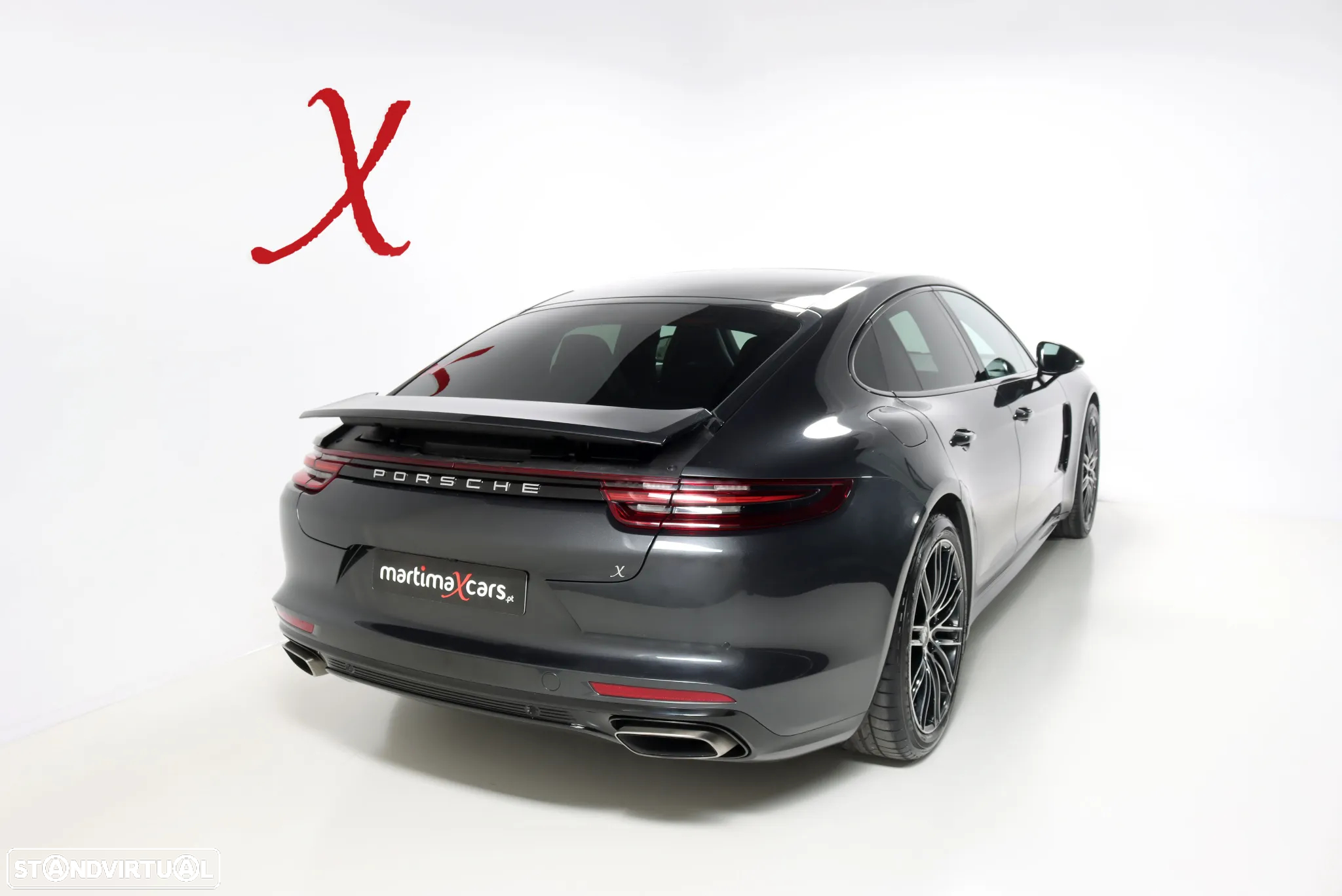 Porsche Panamera 4 E-Hybrid - 5