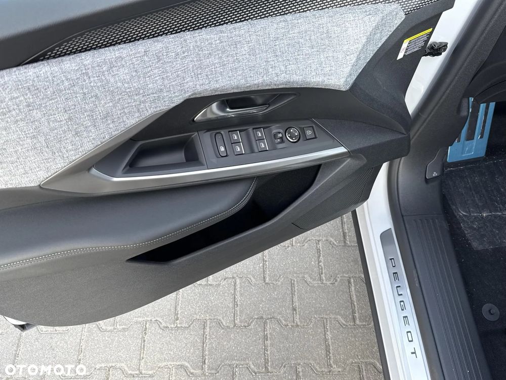 Peugeot 3008 1.6 PHEV 195 GT E-DCS7 - 32