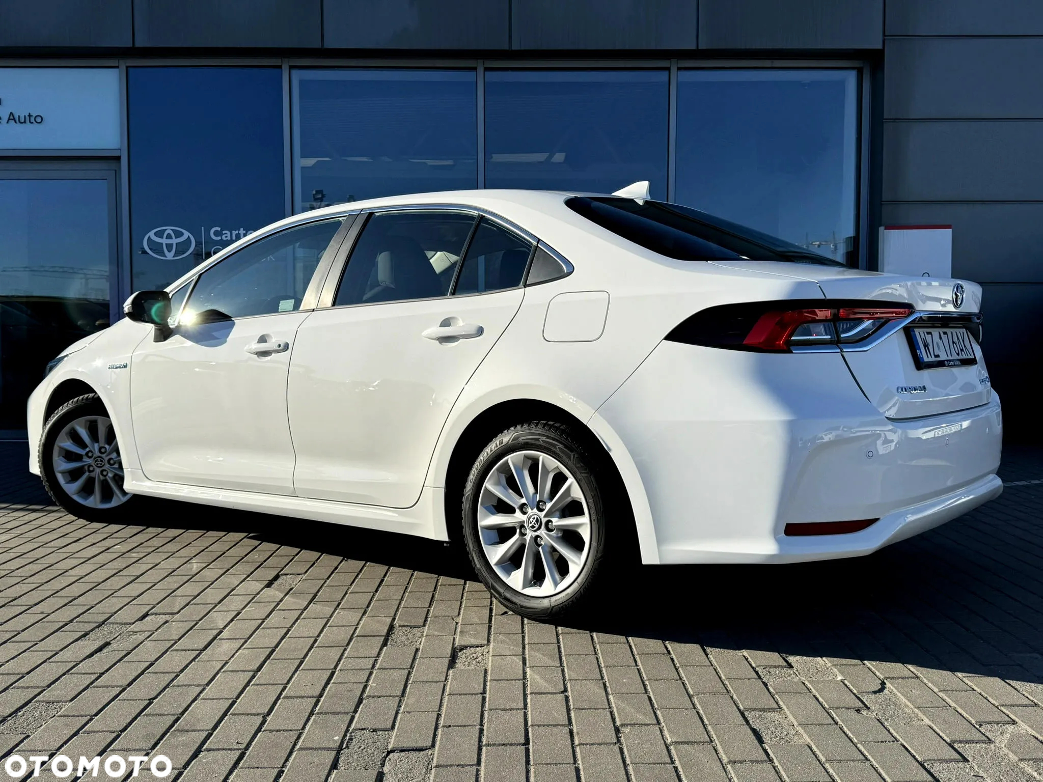 Toyota Corolla 1.8 Hybrid Comfort - 7