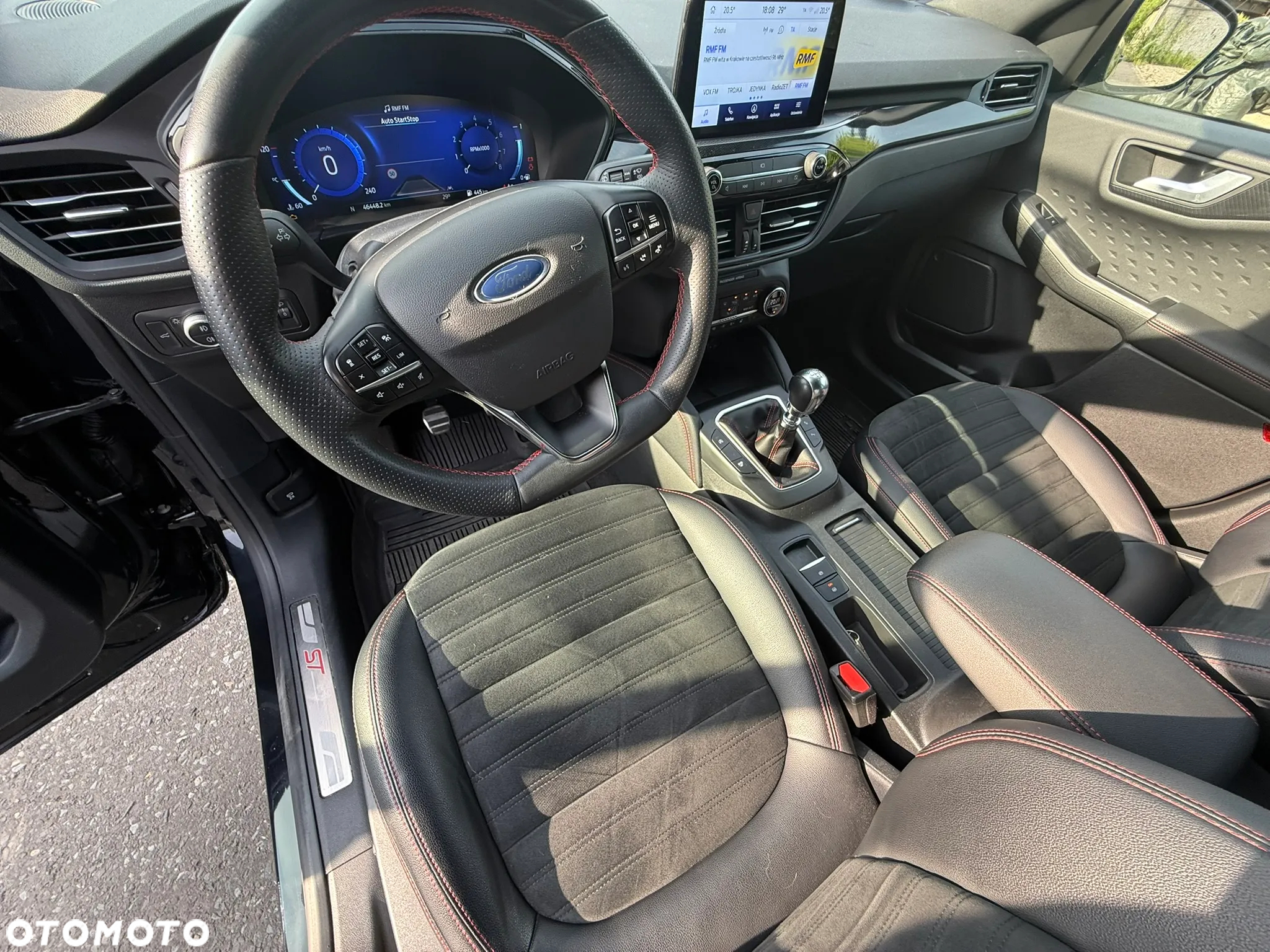 Ford Kuga 1.5 EcoBoost FWD ST-Line X - 12