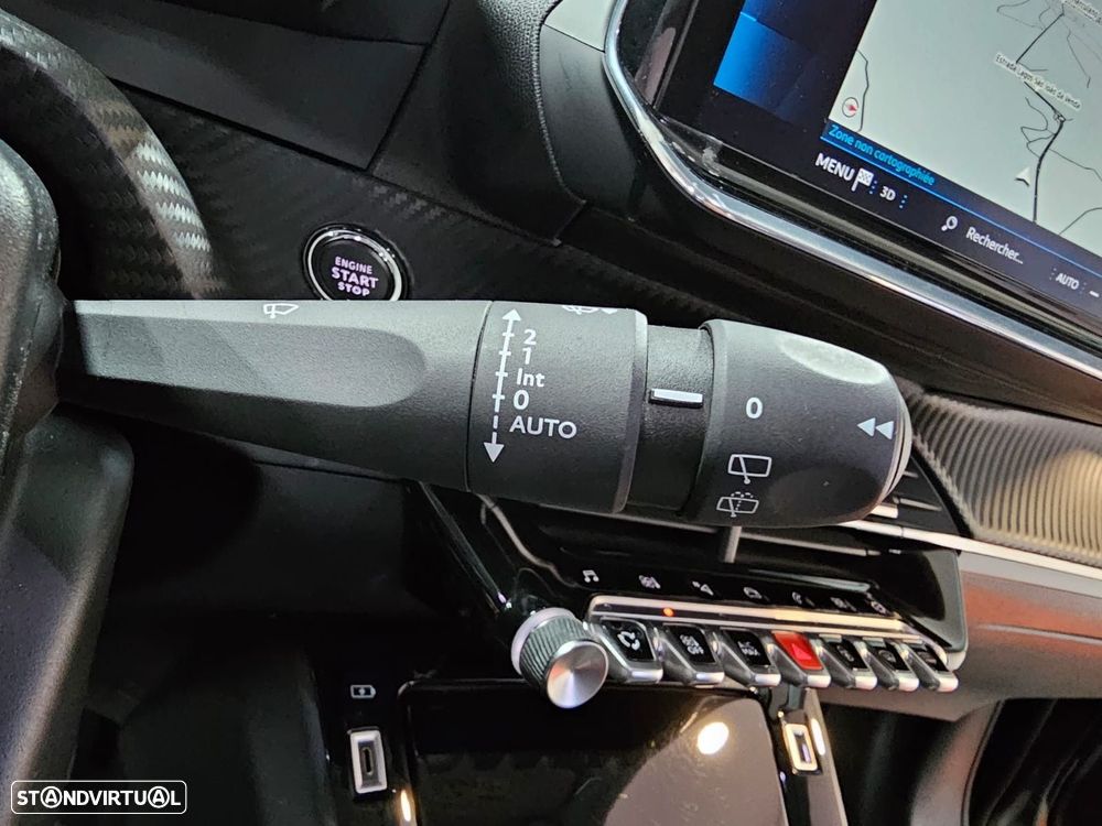 Peugeot 2008 1.2 PureTech Allure - 19