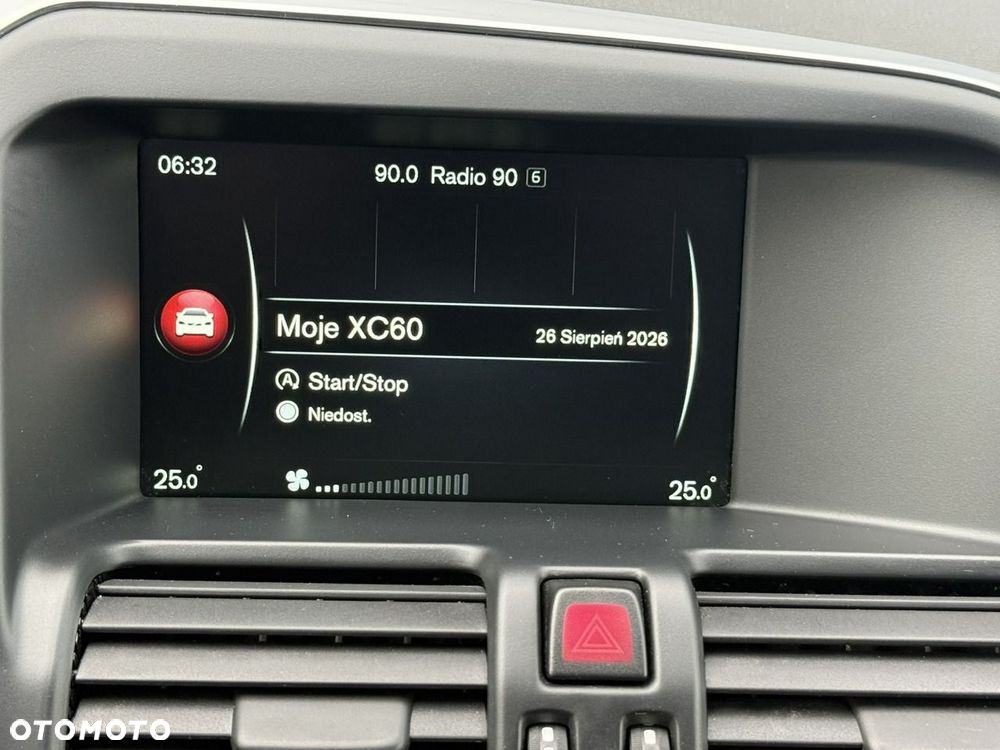 Volvo XC 60 D3 Geartronic Momentum - 25