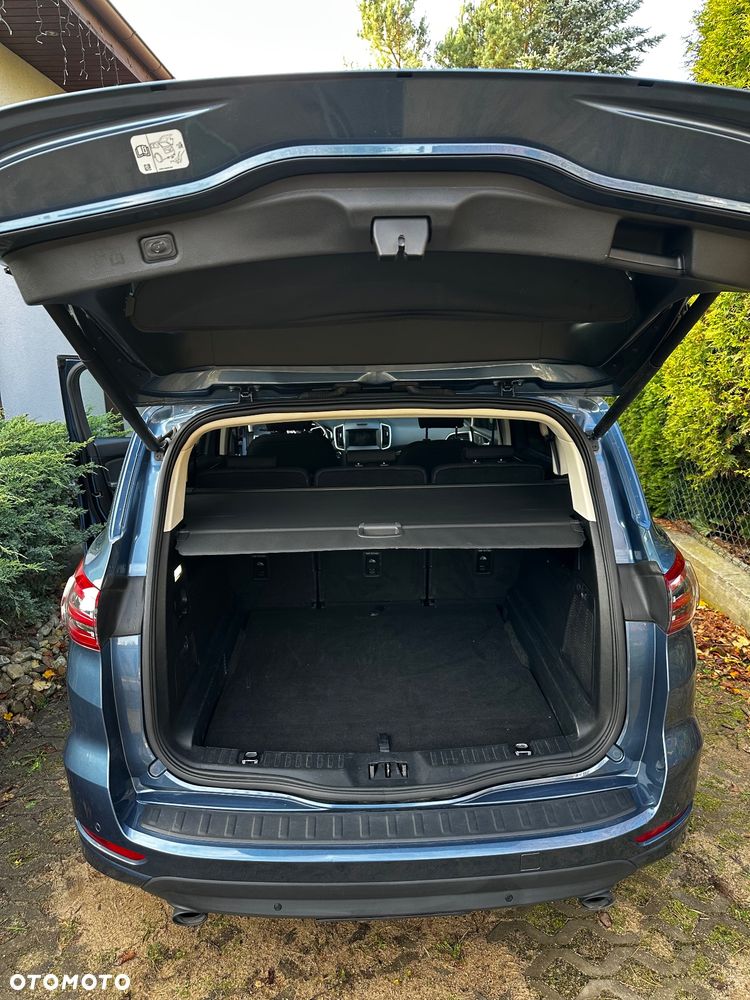 Ford S-Max 2.0 EcoBlue Titanium - 37
