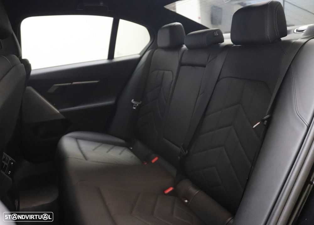 BMW 520 d xDrive Pack Desportivo M - 44