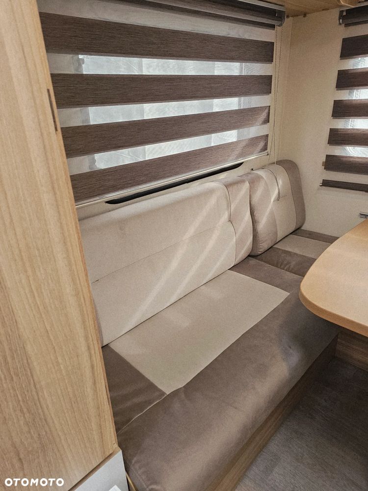 Caravelair WŁĄCZ FILMIK. DMC 1150. ŁÓŻKO MAŁZEŃSKIE, SYPIALNIO JADALNIA. ŁAZIENKA. PIĘKNA. - 7