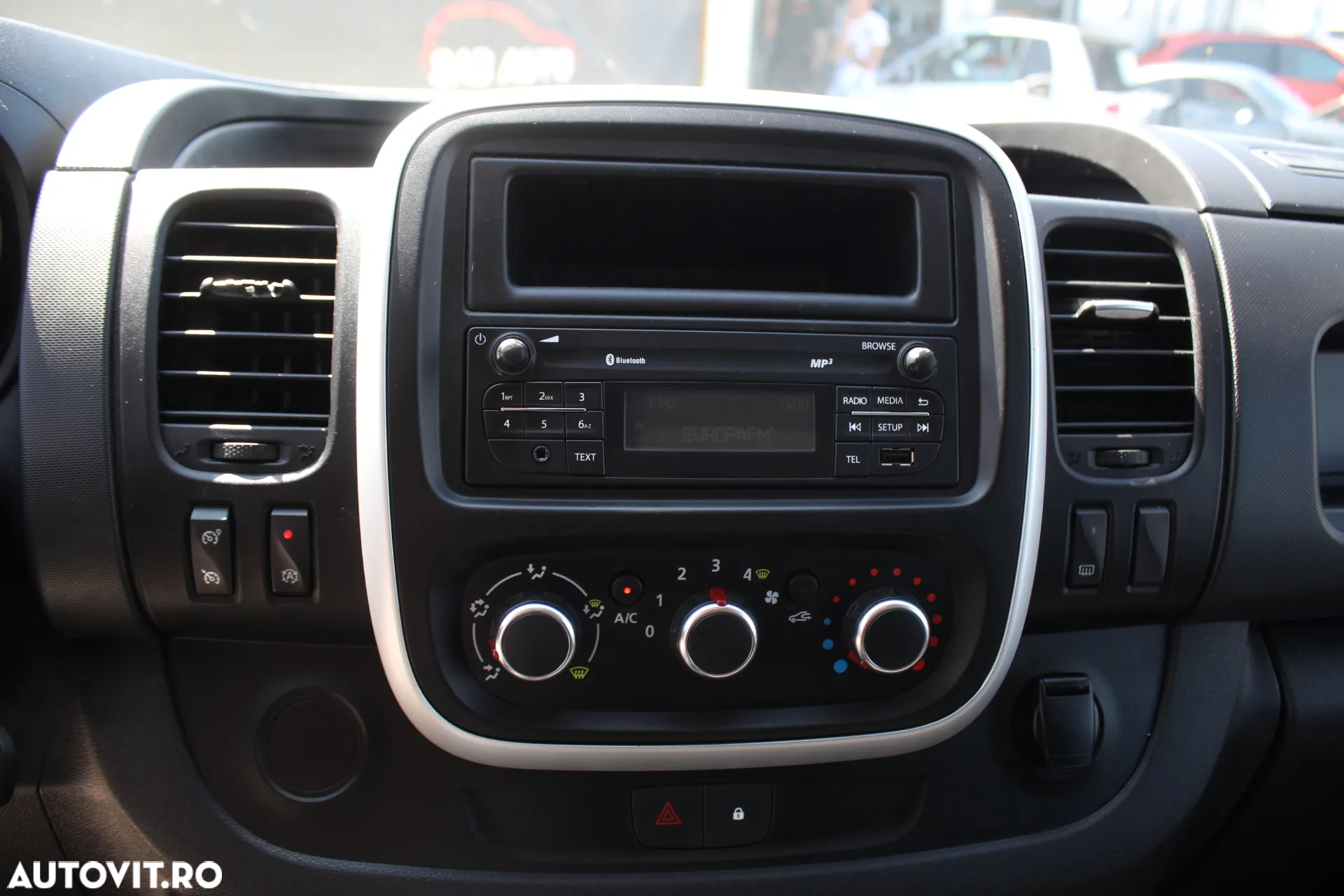 Renault Trafic dCi 95 Combi Authentique - 7
