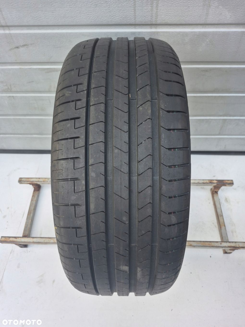 PIRELLI P ZERO 255/35R21 98Y 24R 1X - 1