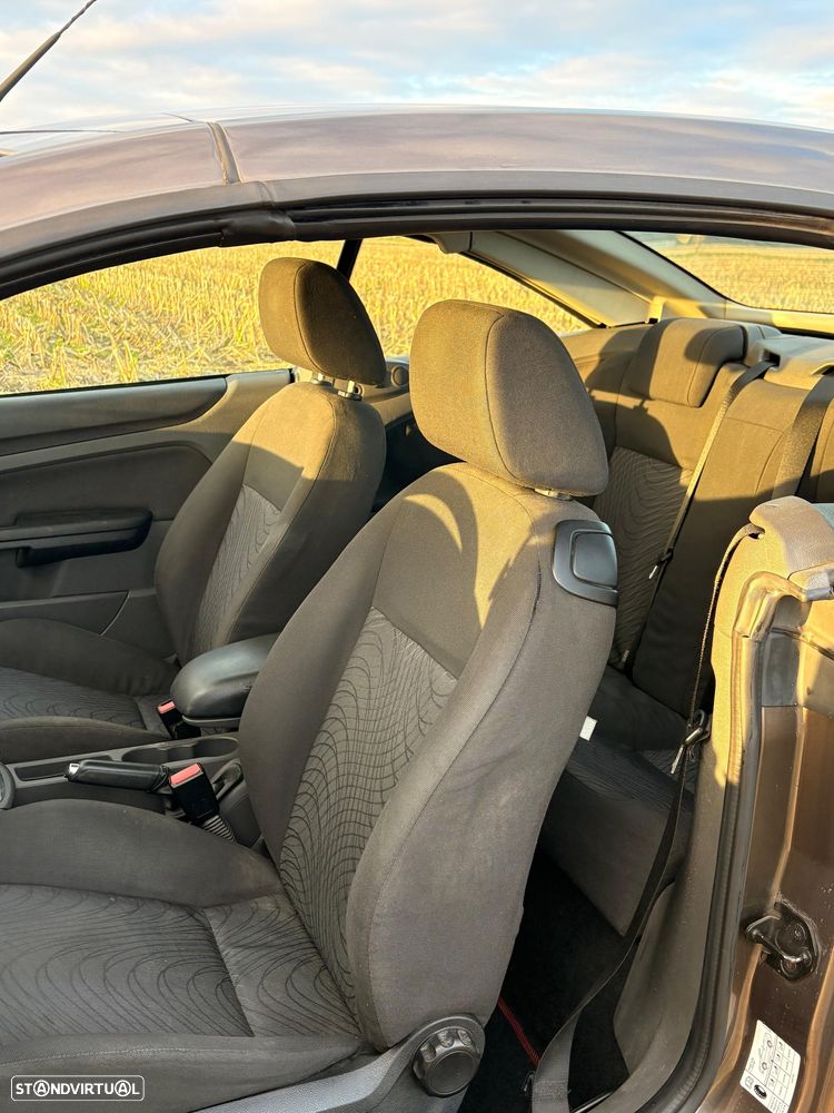 Ford Focus Coupé-Cabrio 1.6 Comfort - 6