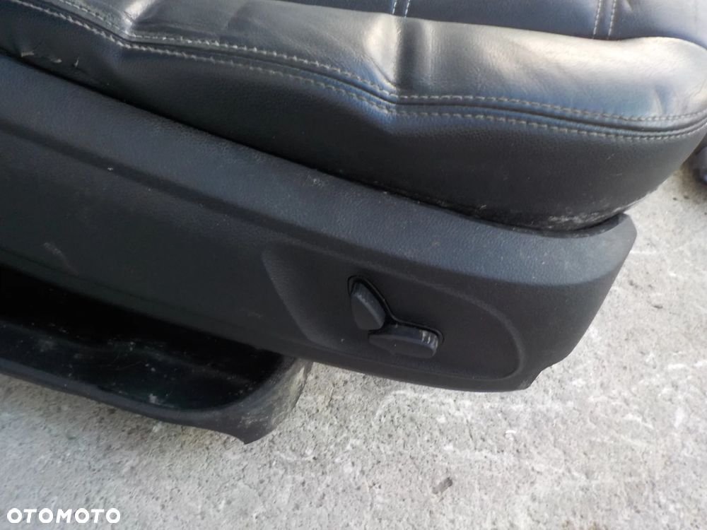 FORD KUGA MK1 FOTEL PRAWY PRZÓD GRZANY - 3