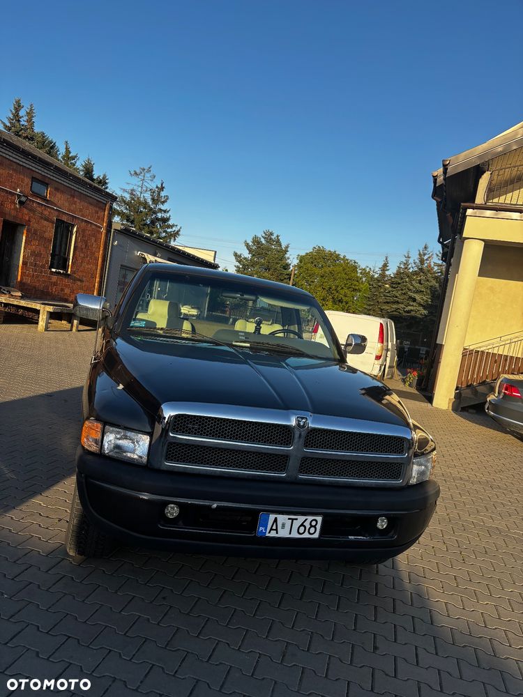 Dodge RAM 3500 5.9 - 1