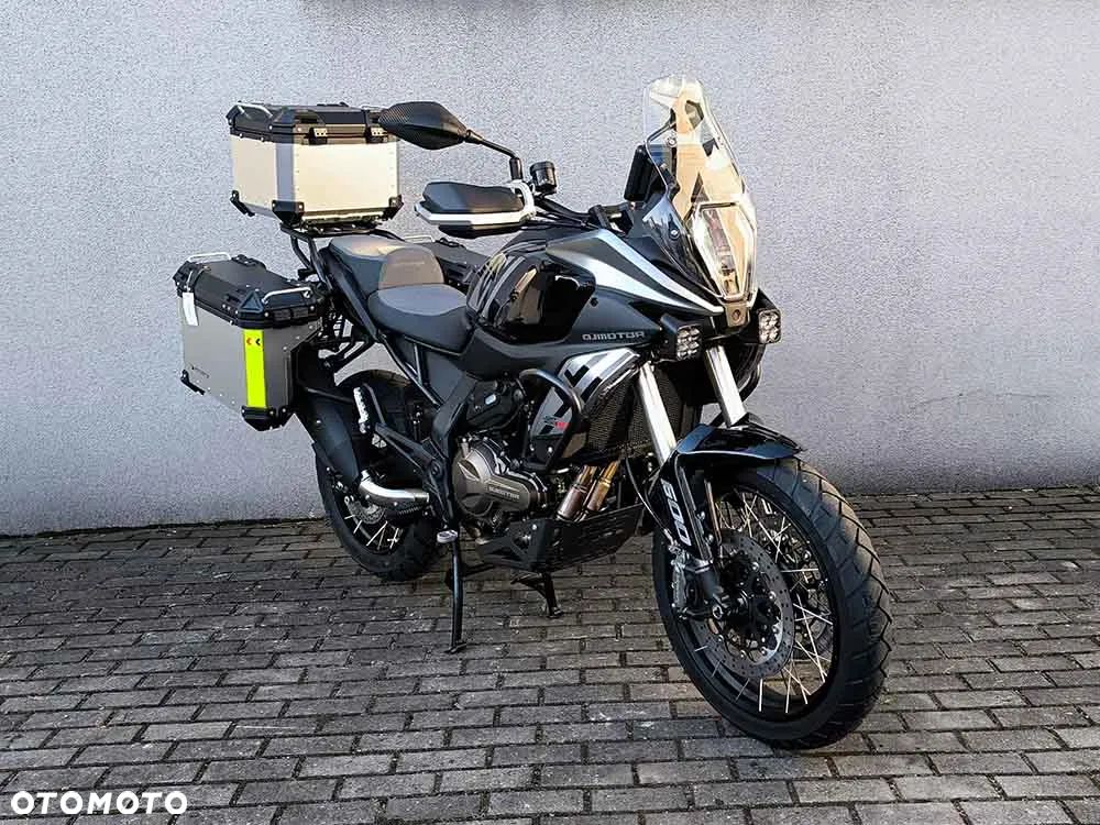 QJMOTOR SRT 600SX - 25