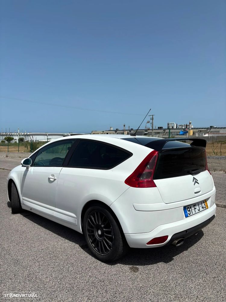 Citroën C4 1.6 HDi VTR - 12
