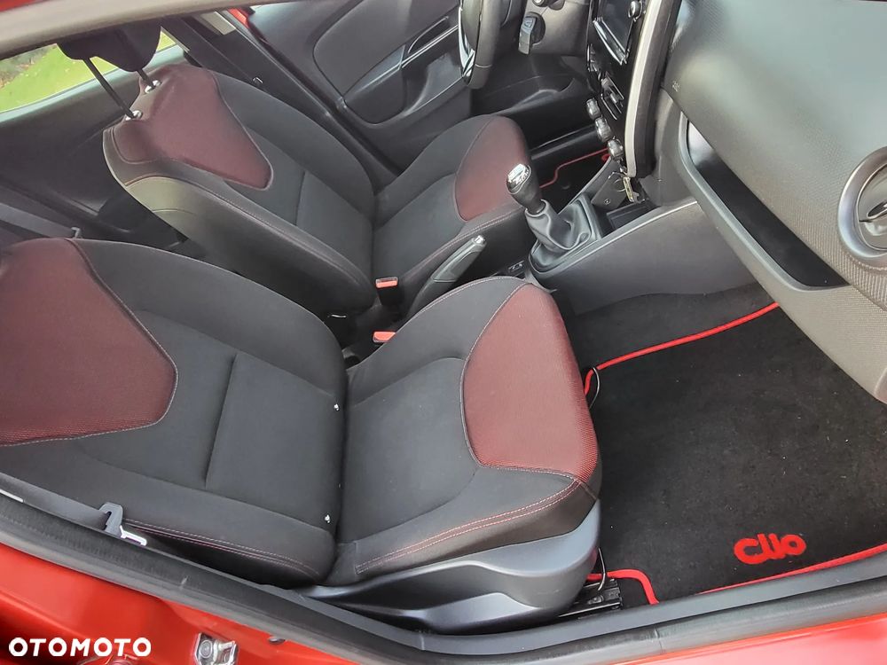 Renault Clio 1.2 16V 75 LIMITED - 23