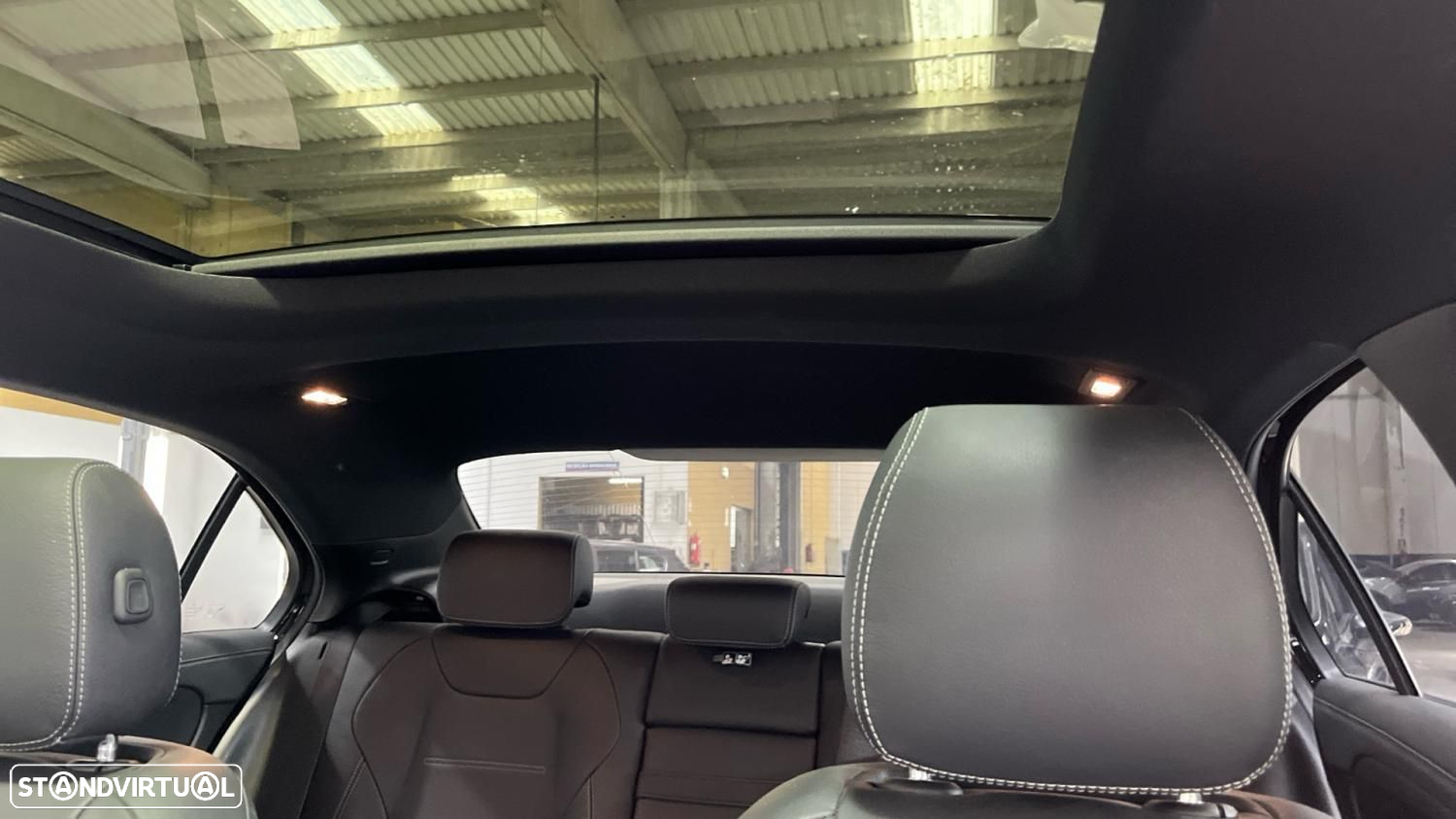 Mercedes-Benz A 250 Limousine e AMG Line - 6