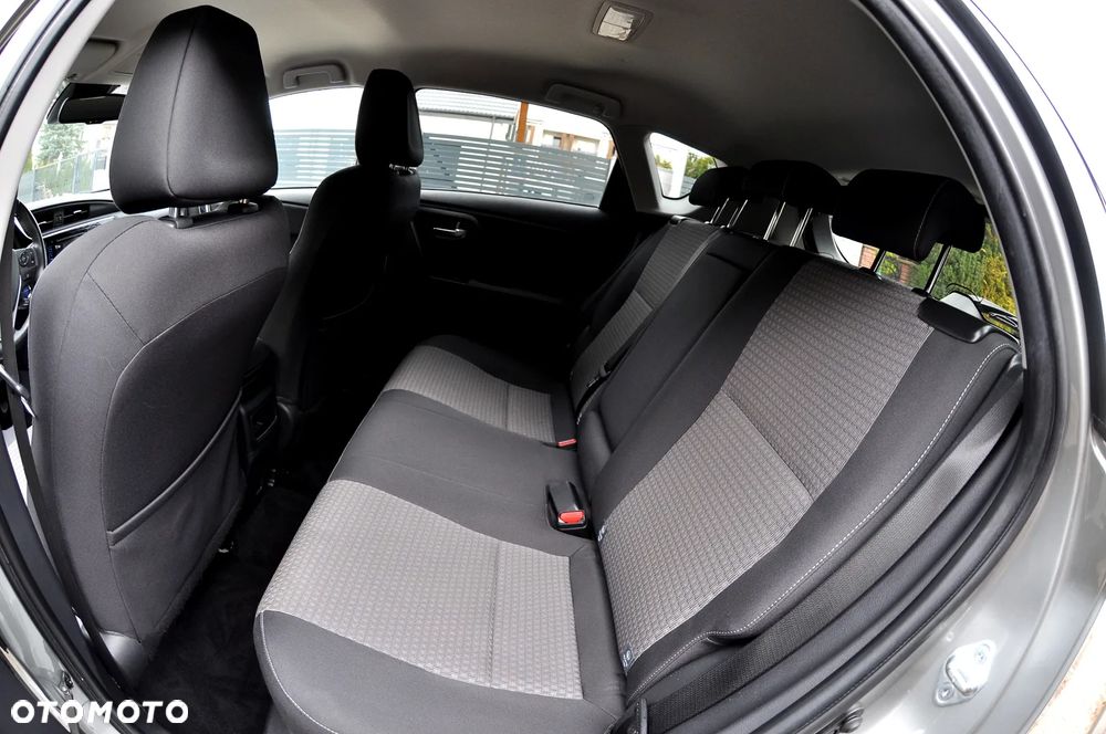 Toyota Auris - 8