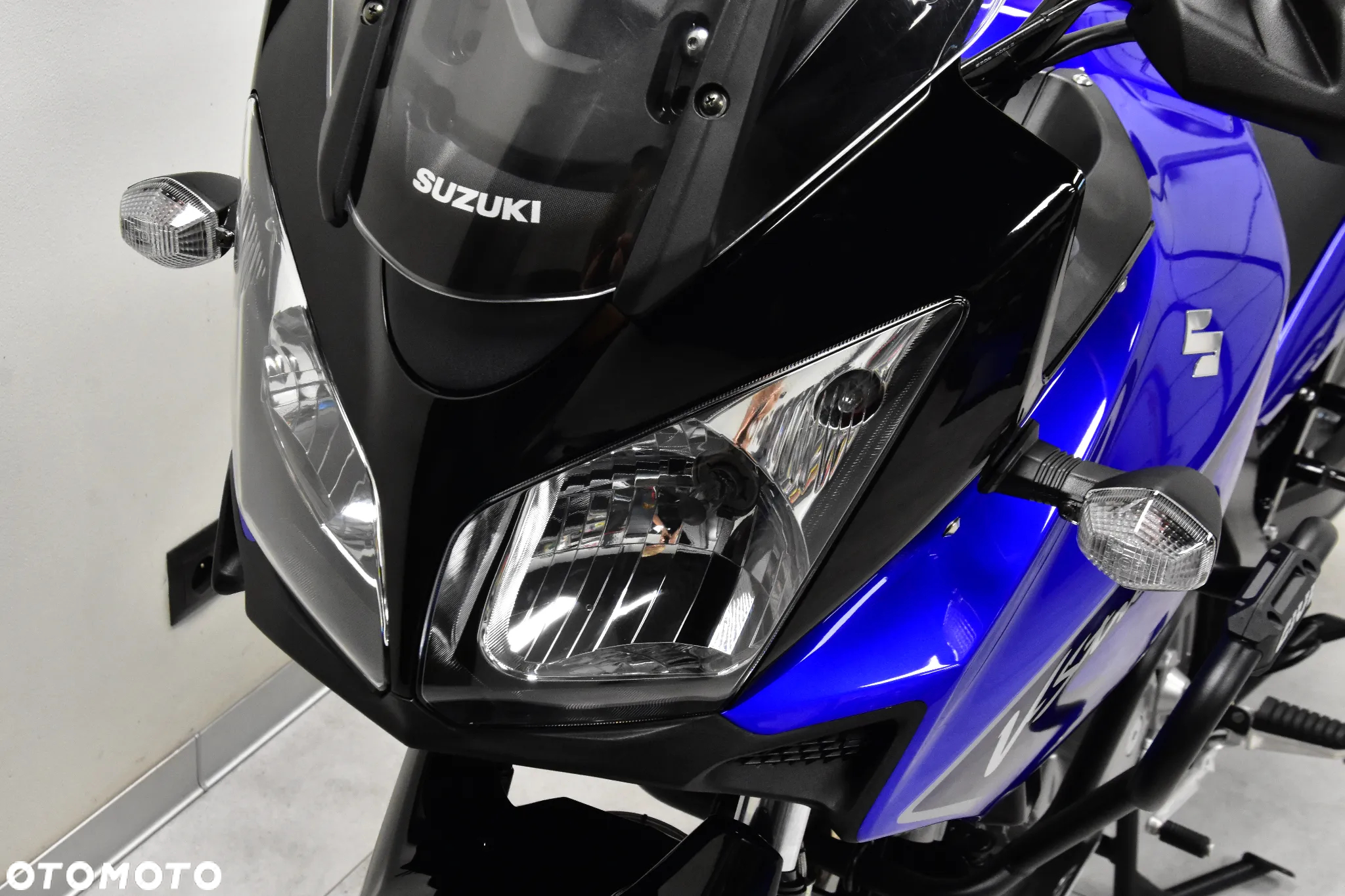 Suzuki DL - 19