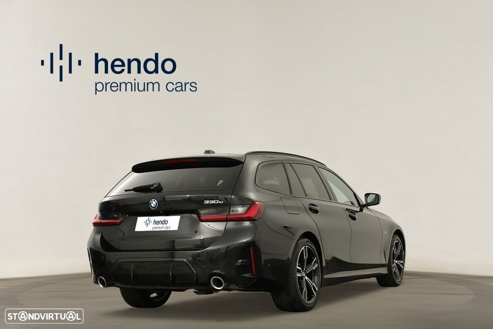 BMW 330 - 3
