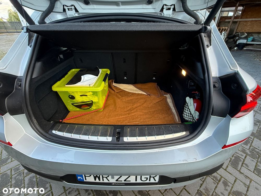 BMW X2 sDrive20i Advantage Plus - 20